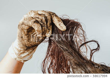 Home made hair Treatment with mud 38617994