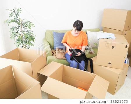 準備搬家的女人 38621973