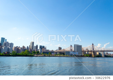 Queensboro bridge from Long Island City 38622976