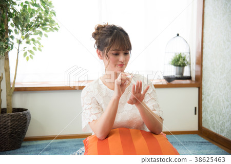Cosmetic women Cosmetic women 38625463