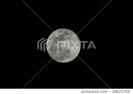 Full moon = March 2nd, taken from within Tokyo Related photo search keyword is full moon continuous photo 38625709