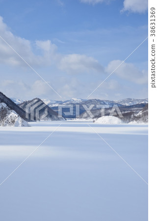 Frozen Midwinter Lake Oshu Light and Shadow Pattern Frozen Midwinter Lake Oshu Light and Shadow Pattern 38631369