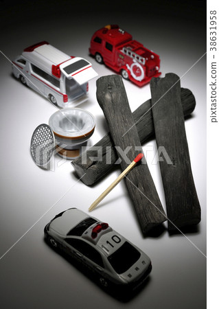 Incident site Police car and ambulance and fire engine 38631958