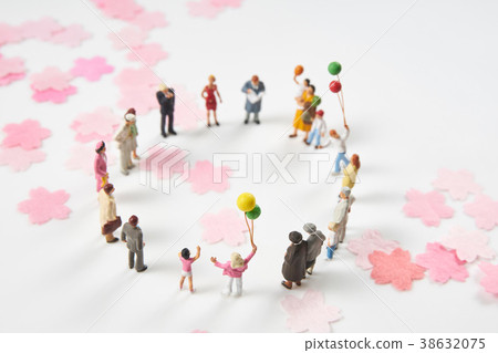 Miniature dolls in a circle with cherry blossoms Miniature dolls in a circle with cherry blossoms 38632075