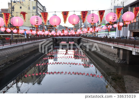 Nagasaki Lantern Festival 38635019