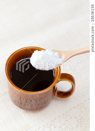 放入膠原蛋白，魚膠原蛋白，咖啡 38636156