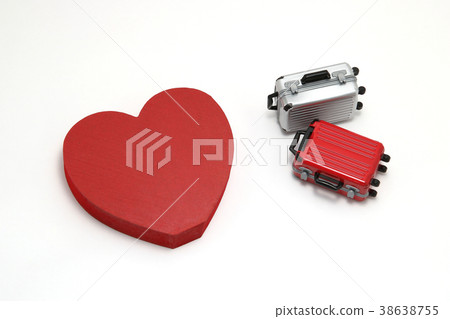 手提箱和心 手提箱和心 38638755