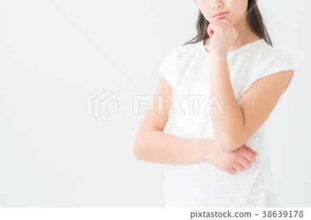 Thinking girl 38639178