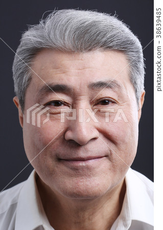 亞洲人的表情，資深，中年，老人，特寫鏡頭，笑，微笑，幸福，健康 38639485
