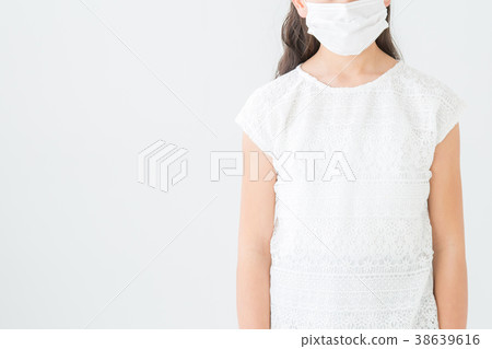 戴著面具的女孩 戴著面具的女孩 38639616