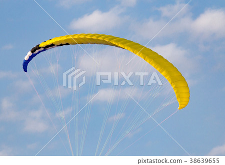extreme sport parachute in the sky extreme sport parachute in the sky 38639655