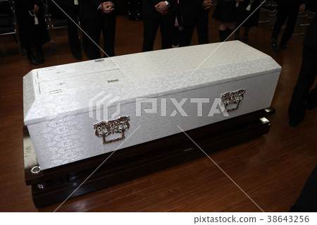 葬禮 38643256