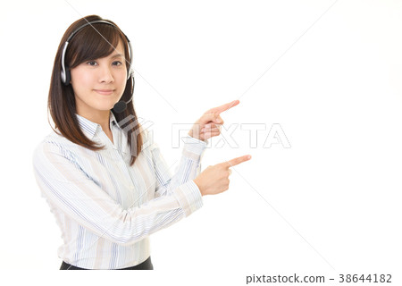 A smiling operator to instruct A smiling operator to instruct 38644182