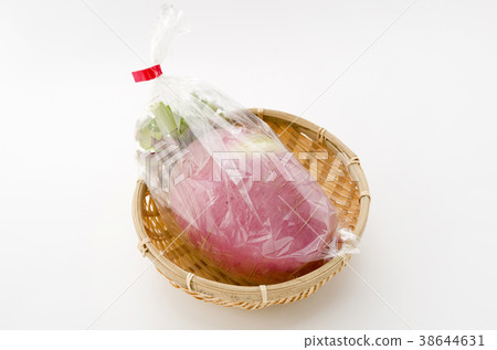 Red Crimson Radish Red Crimson Radish 38644631