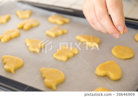 Pastry making image Cookie dough 38646909