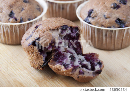 Muffins with blueberries Muffins with blueberries 38650384