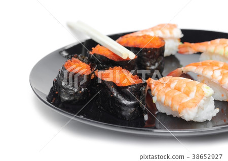 sushi set, shrimp rolls seaweed caviar in plate sushi set, shrimp rolls seaweed caviar in plate 38652927
