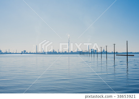 Factory floating on the sea Factory floating on the sea 38653921