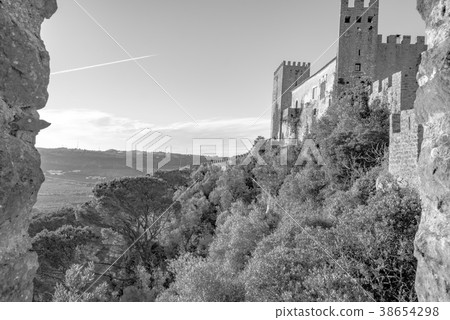 [Monotone] Posada de Castello 38654298