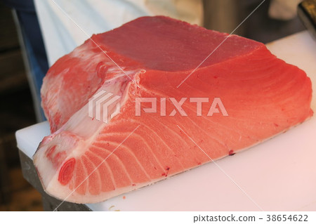 Tuna Tuna 38654622