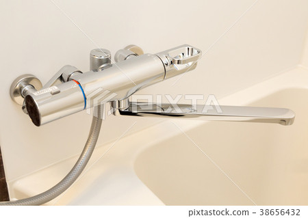 Bathroom faucet 38656432