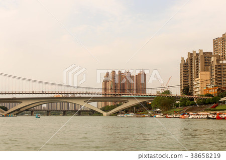 Landscape of Riverside area of Bitan in Taipei Landscape of Riverside area of Bitan in Taipei 38658219