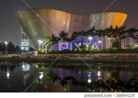 Tribow, Songdo, Yeonsu-gu, Incheon 38664129