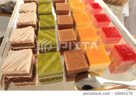 Cake Cake 38665278