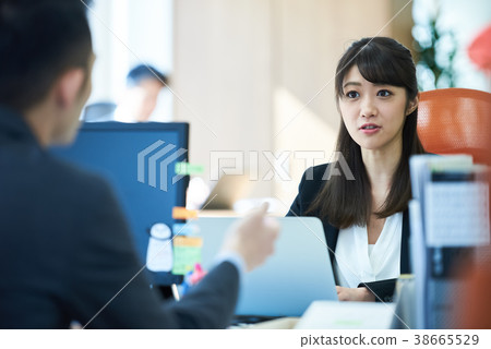 Business woman 38665529