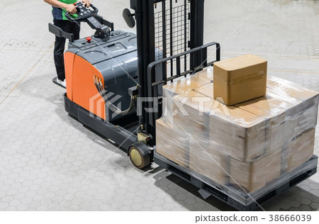 Electrical Forklift truck with boxes on pallet Electrical Forklift truck with boxes on pallet 38666039
