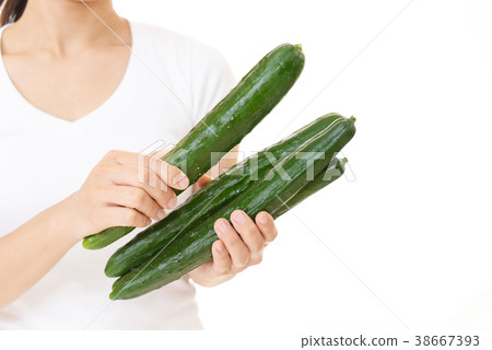 Fresh cucumber 38667393