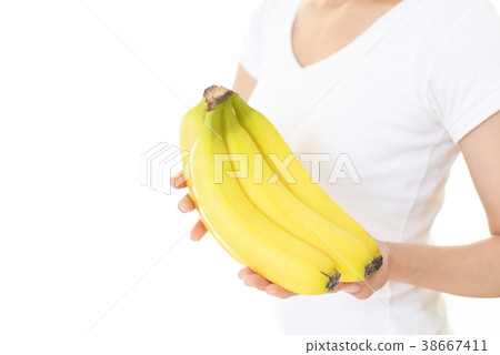 Fresh bananas Fresh bananas 38667411