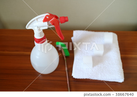Cleaning image Cleaning image 38667640