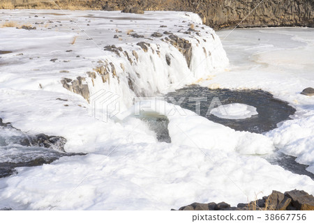 Shandong Waterfall, Cheolwon-gun, Gangwon-do 38667756