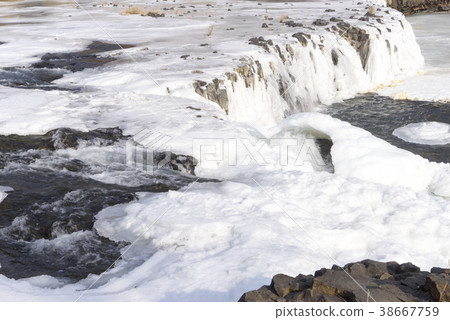 Shandong Waterfall, Cheolwon-gun, Gangwon-do 38667759