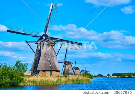 Netherlands Kinderdijk Windmill Netherlands Kinderdijk Windmill 38667980