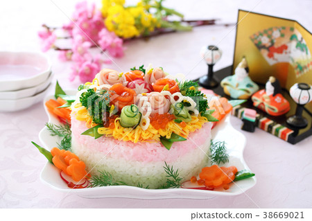 Hinamatsuri Cake Sushi 38669021