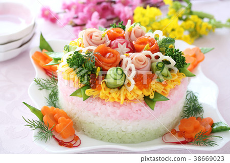 Hinamatsuri Cake Sushi 38669023