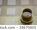 Coffee in a brown cup 38670805