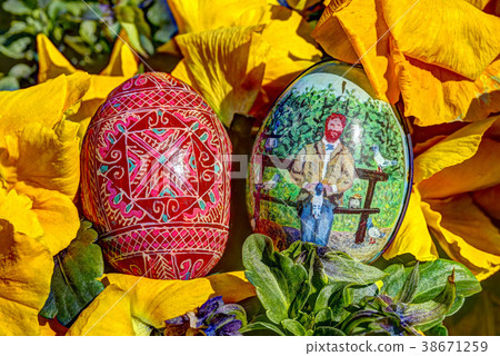 Easter egg Easter egg 38671259