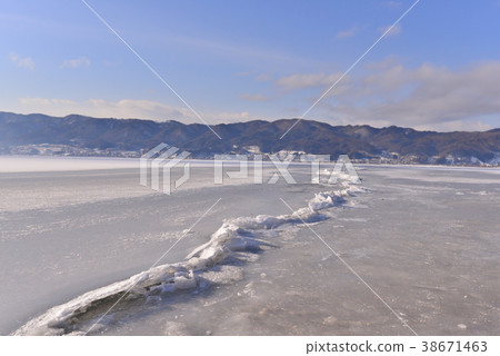 God transit of Lake Suwa God transit of Lake Suwa 38671463