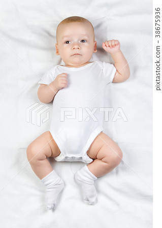 Photo of four-month child 38675936