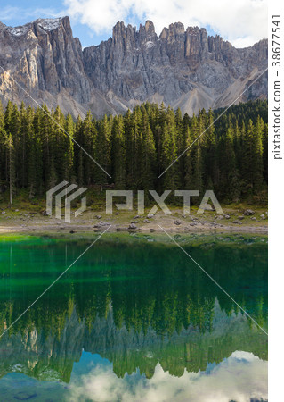 Lago di Carezza 38677541