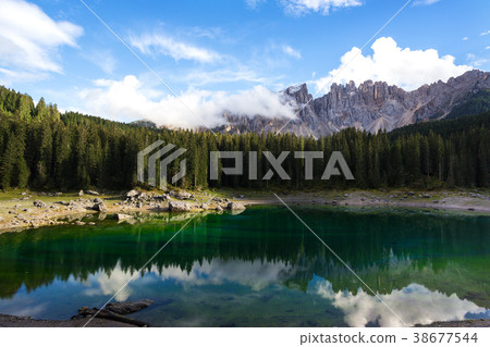 Lago di Carezza 38677544
