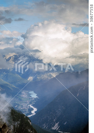 mountain landscape 38677558