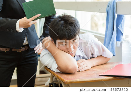 對不起,我在上學日睡著了 對不起,我在上學日睡著了 38678820