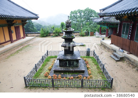 The three-story stone pagoda of Eungseo Temple, Mongjeongsa Temple, Mt. Cheonduk, Andong City, Gyeongbuk 38680540