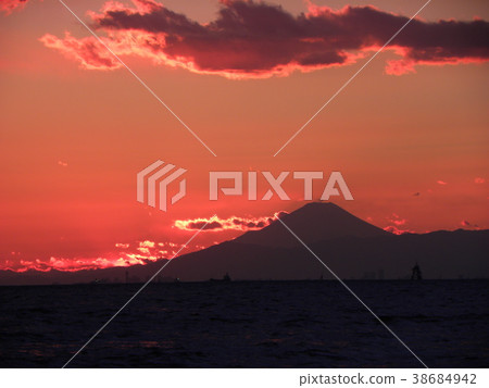 Mount Fuji after sunset on Inage Coast 38684942