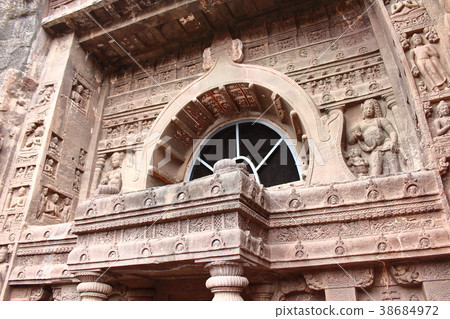 The Indian Tour 201803: The Ajanta Caves of the Excursion 201803 38684972