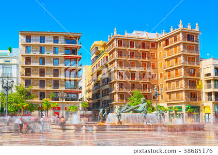 Square of the Virgin Saint Mary  38685176